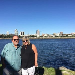 Meet your Posher, Gay